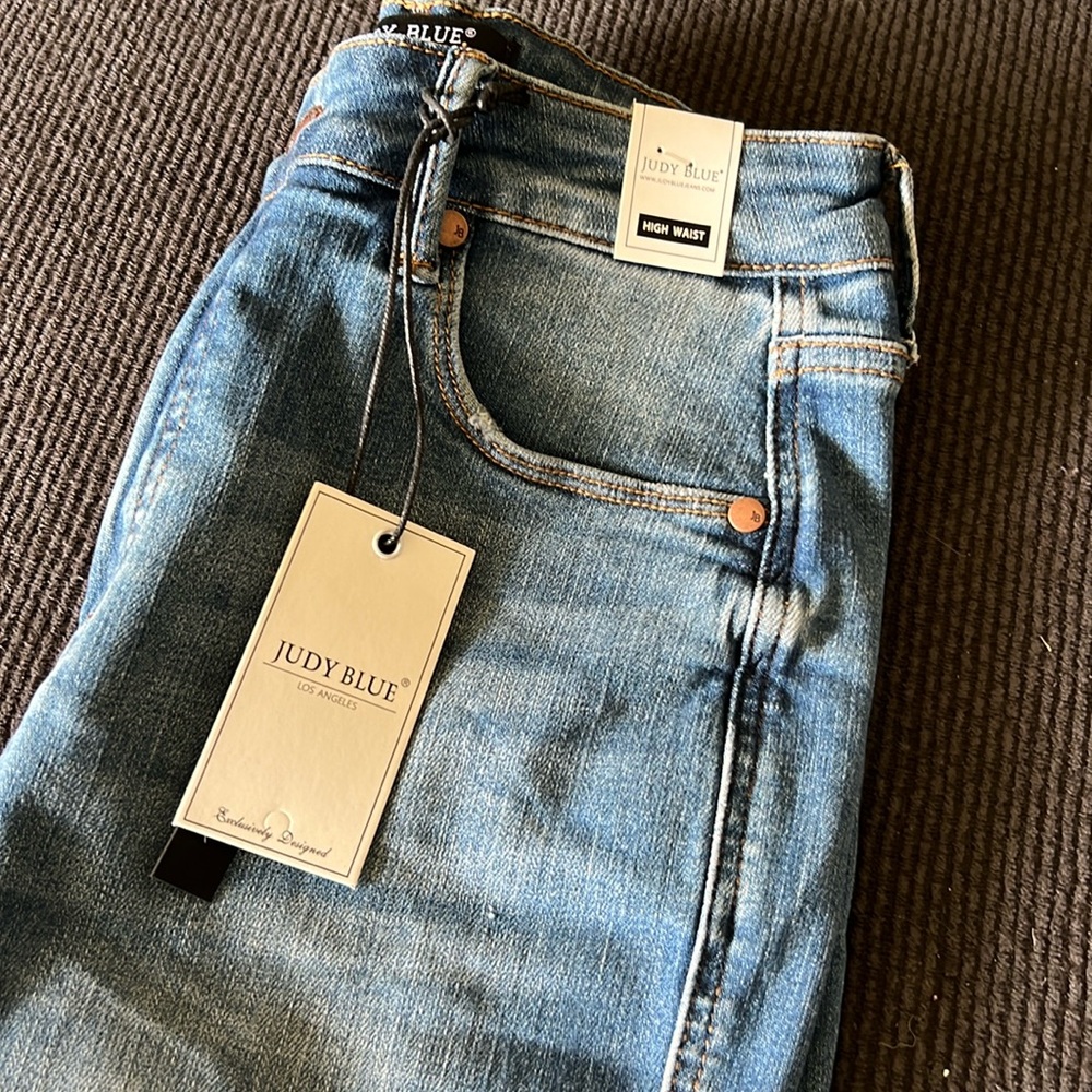 Judy Blue shorts high waist( new) bought online and got the wrong size‼️
